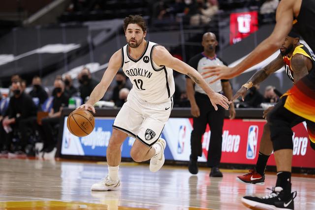 拉塞尔的NBA生涯最高场均数据